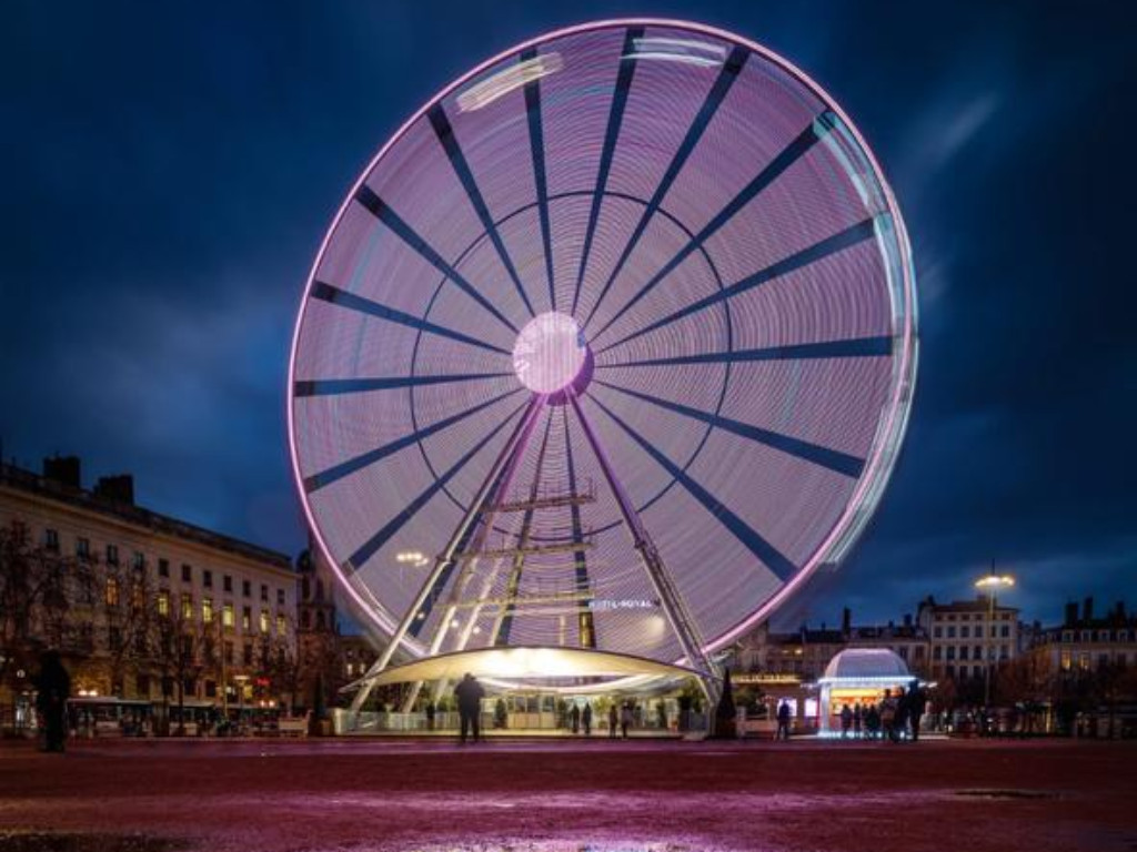 grande roue place bellecour lyon